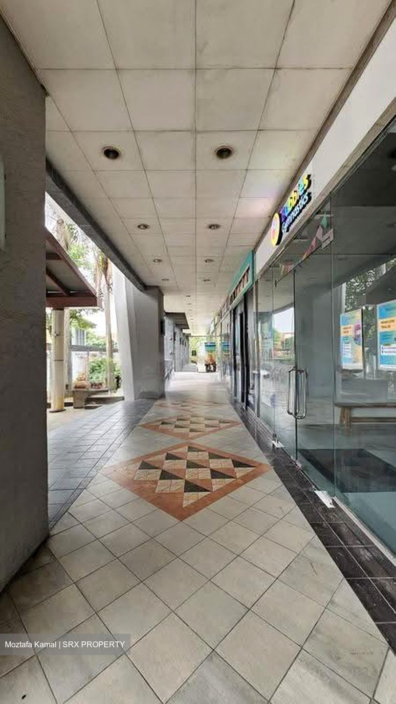 Eastwood Centre (D16), Retail #637662901